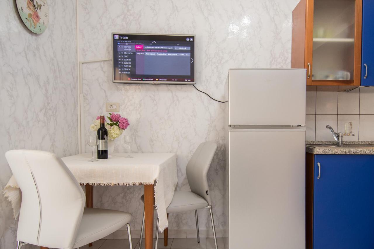 Palmic Apartment